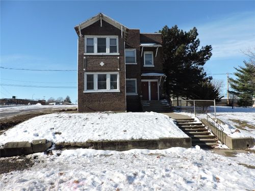 414 N Hazel St, Danville, IL, 61832-4611 | Card Image