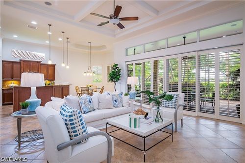 7643 Cottesmore Dr, NAPLES, FL, 34113-3177 | Card Image