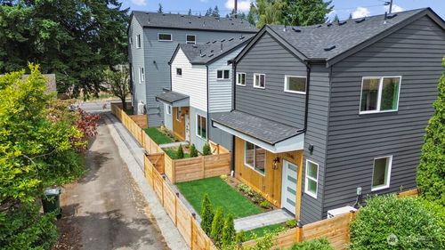12046 5th Ave Ne, Seattle, WA, 98125-4908 | Card Image