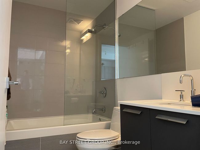 2704 - 50 Charles St E, Condo with 1 bedrooms, 1 bathrooms and null parking in Toronto ON | Image 7