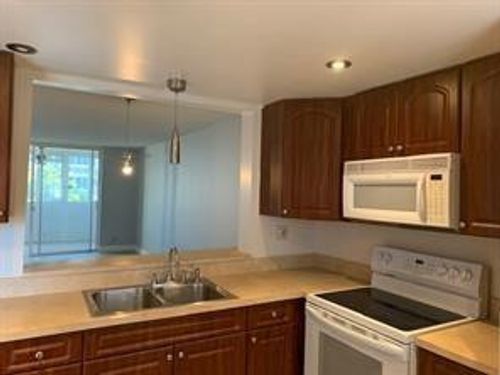 503-320 Ne 12th Ave, Hallandale Beach, FL, 33009-4505 | Card Image