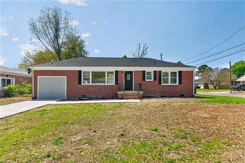 19 Saint Albans Dr, Hampton, VA, 23669-2317 | Card Image