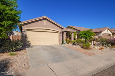 43252 N Vista Hills Drive, House other with 3 bedrooms, 2 bathrooms and null parking in Anthem AZ | Image 3