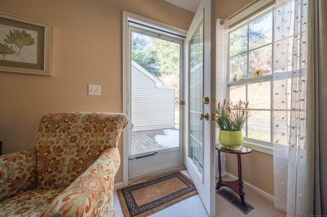 86 - 86 Haley Ln, Condo with 2 bedrooms, 2 bathrooms and null parking in Sandy Hook CT | Image 12
