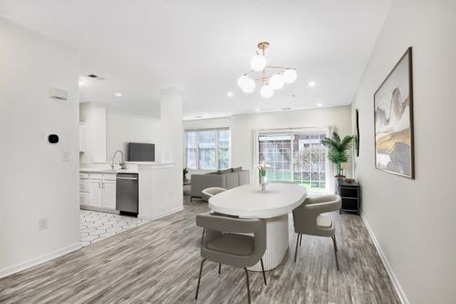 133 Abbie Ct, Guttenberg, NJ, 07093-8377 | Card Image