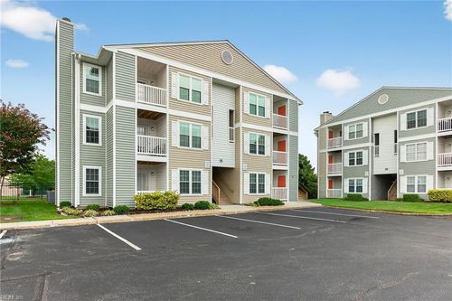 1909 Chantilly Ct, Virginia Beach, VA, 23451-6158 | Card Image