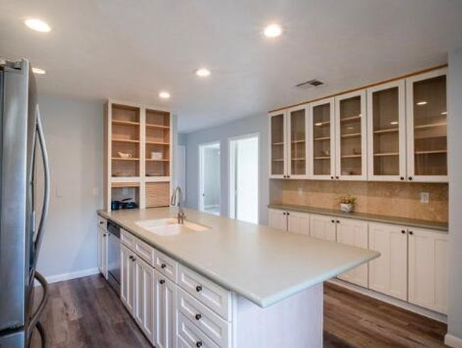 1287 Sw Sunset Trl, House other with 4 bedrooms, 2 bathrooms and null parking in Palm City FL | Image 6