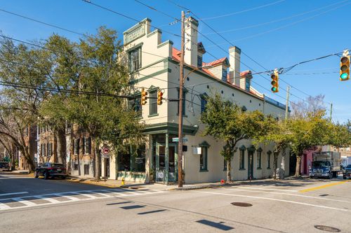a-and-b-28 1/2 Hasell St, Charleston, SC, 29401-1657 | Card Image