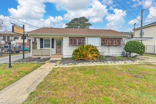 1512 E Bayview Blvd, Norfolk, VA, 23503-3251 | Card Image