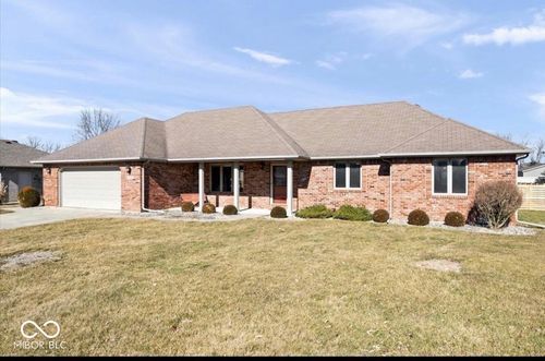 3748 Campbell Dr, Anderson, IN, 46012-9293 | Card Image