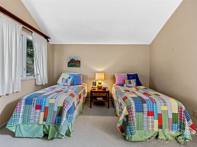 66 Country Club Village Drive, Condo with 3 bedrooms, 3 bathrooms and null parking in Lake Toxaway NC | Image 22