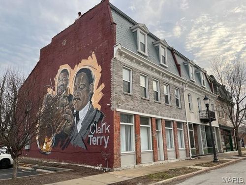 7714 S Broadway, Saint Louis, MO, 63111-3467 | Card Image