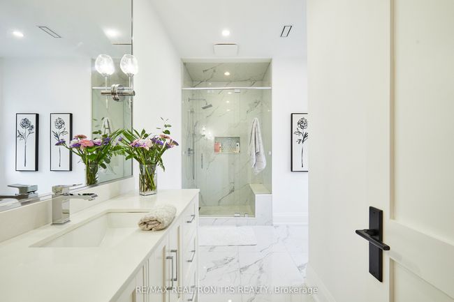 35 Heber Down Cres, House other with 5 bedrooms, 5 bathrooms and 6 parking in Whitby ON | Image 33