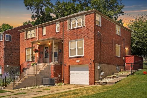 654 Crystal Dr, Mt. Lebanon, PA, 15228-2567 | Card Image