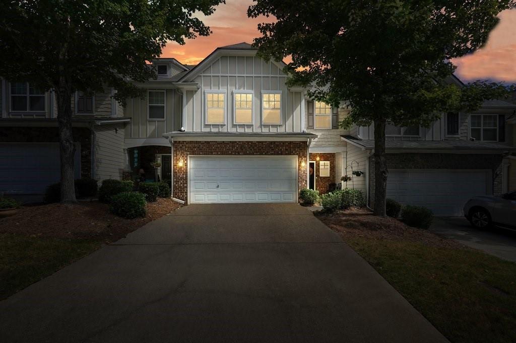 Hillside Trl, Woodstock, GA 30188
