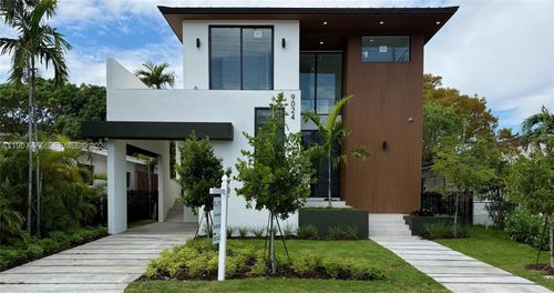 9024 Abbott Ave, Surfside, FL, 33154-3236 | Card Image