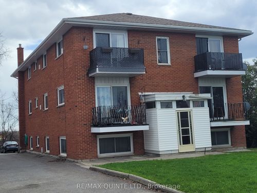 27 King George Sq, Belleville, ON, K8P2A6 | Card Image