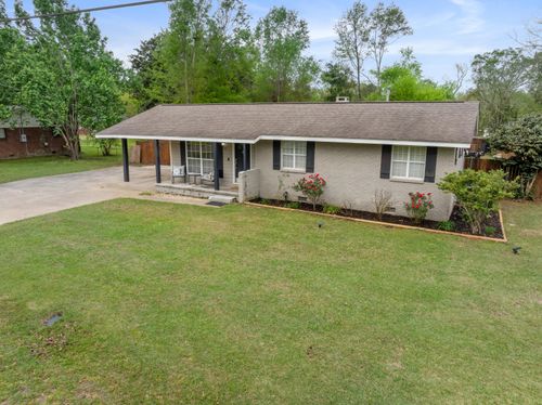 107 Forrest Dr, Petal, MS, 39465-3910 | Card Image