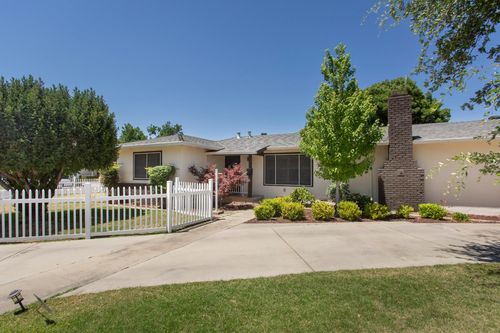 1709 Brenda Way, Turlock, CA, 95382-2617 | Card Image
