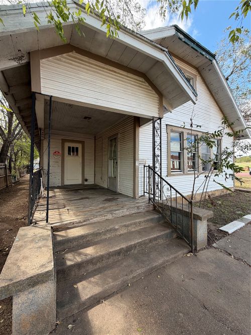 325 Pine Street, Ranger, TX, 76470 | Card Image
