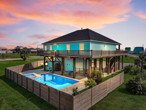 3001 Vista Del Mar Ct, Crystal Beach, TX, 77650 | Card Image