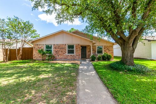 3014 Silverdale Ln, Garland, TX, 75044-6124 | Card Image