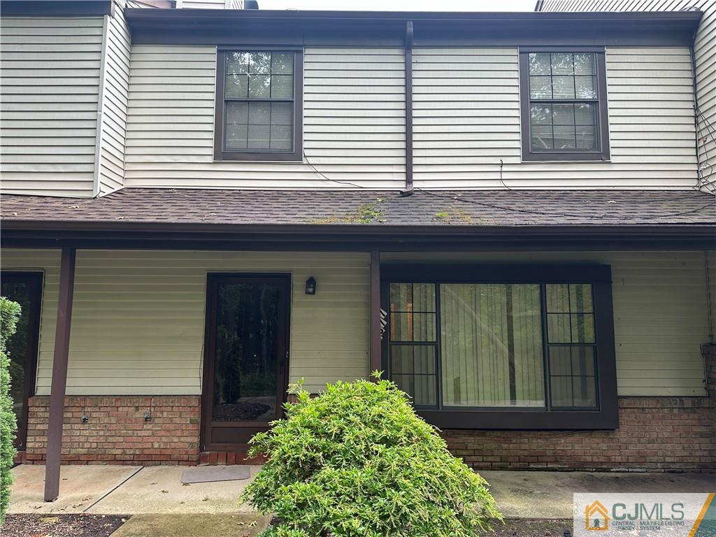 Thomas Ave, North Brunswick, NJ 08902