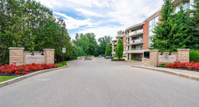 PH-13 - 125 Wilson St W, Condo with 1 bedrooms, 1 bathrooms and 1 parking in Ancaster ON | Image 1