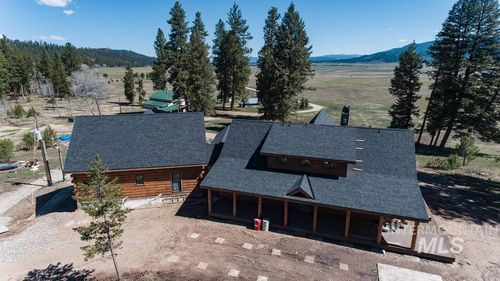 31/33 Bacon Creek Rd, Cascade, ID, 83611 | Card Image
