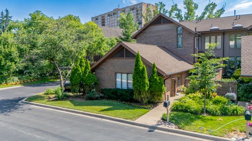 1-1210 Hawthorne Ln, Hinsdale, IL, 60521-2955 | Card Image