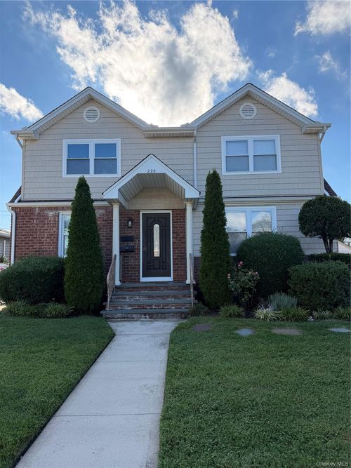 2nd-fl-222 Colonial Ave, Williston Park, NY, 11596-1046 | Card Image
