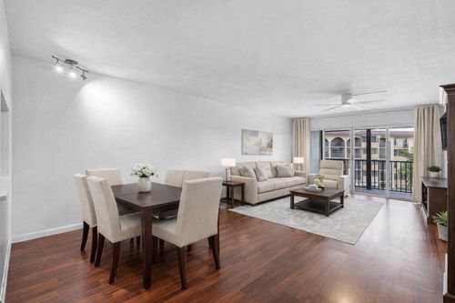 404-3955 N Nob Hill Rd, Sunrise, FL, 33351-5870 | Card Image