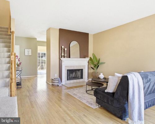 12150 Wedgeway Ct, FAIRFAX, VA, 22033-2514 | Card Image