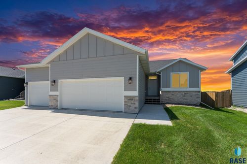 6513 S Barclay Trl Trail, Sioux Falls, SD, 57106 | Card Image