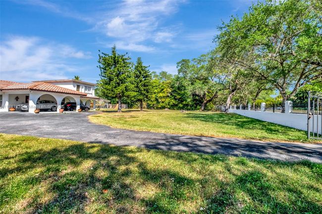 6835 Sw 112 Th St, House other with 4 bedrooms, 3 bathrooms and null parking in Pinecrest FL | Image 18