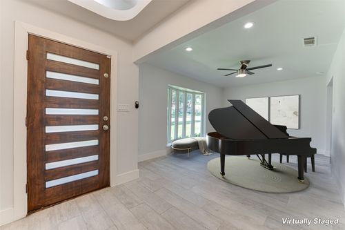 1705 Cross Bend Rd, Plano, TX, 75023-6542 | Card Image