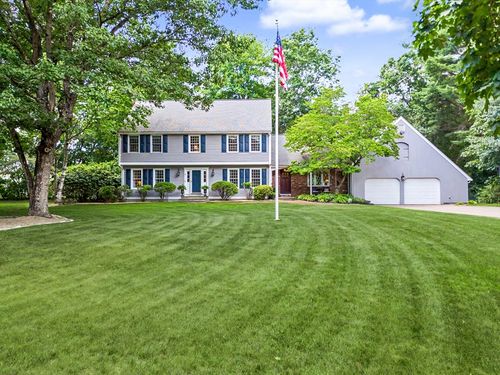 9 Brookside Ln, Norfolk, MA, 02056-1170 | Card Image