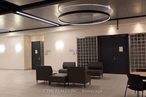 118-320 Queen St, Ottawa, ON, K1A1G1 | Card Image