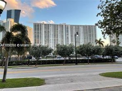 apt-1506-210 174th St, Sunny Isles Beach, FL, 33160-3361 | Card Image