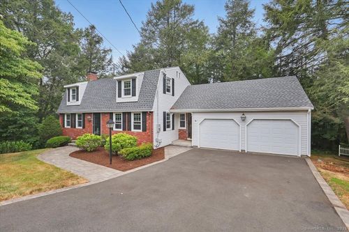 77 Hemlock Rdg, Berlin, CT, 06037-1826 | Card Image