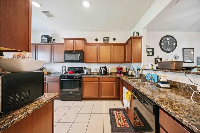Kitchen | Image 6