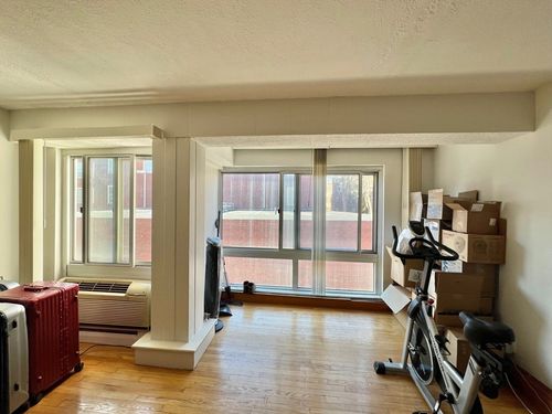 3c-4 Trowbridge Pl, Cambridge, MA, 02138-4129 | Card Image