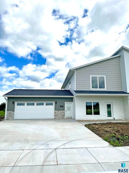 220 Ivy Ln Lane, Crooks, SD, 57020 | Card Image