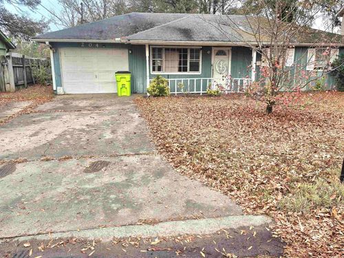 204 Truman St, Stuttgart, AR, 72160-2633 | Card Image