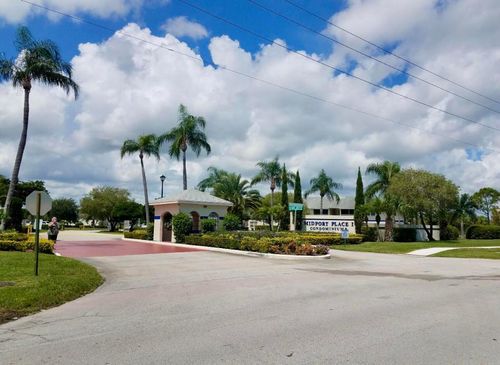 n103-1530 Se Royal Green Circle, Port St Lucie, FL, 34952 | Card Image