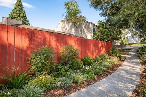 426 N Palm Ave, Santa Paula, CA, 93060-2042 | Card Image