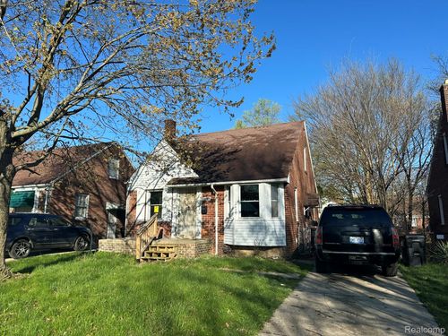 10909 Marne St, Detroit, MI, 48224-4131 | Card Image
