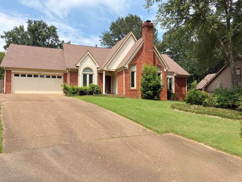 8534 Shady Trail Cv, Cordova, TN, 38018-4300 | Card Image