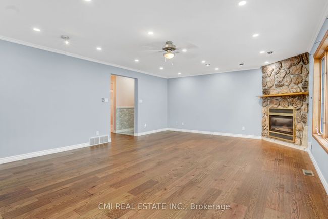 22139 Beauchamps Dr, House other with 6 bedrooms, 3 bathrooms and 10 parking in North Lancaster ON | Image 5