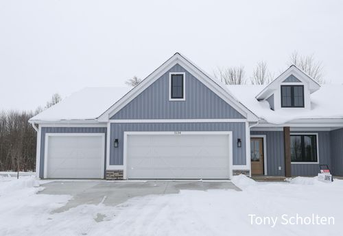 29-5151 Blendon Meadow Cir, Hudsonville, MI, 49426-6800 | Card Image